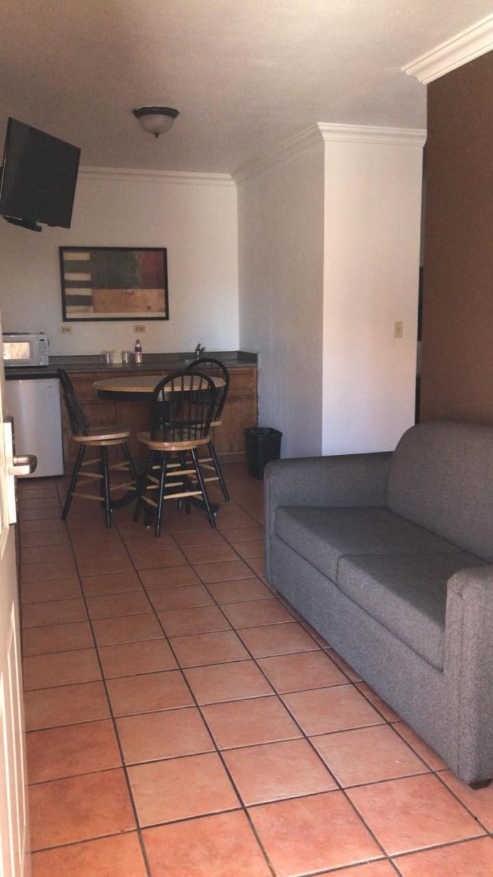 Hotel Colonial De Nogales Nogales  Екстер'єр фото